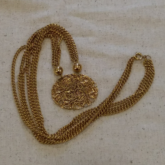 Vintage Jewelry - Vintage Gold tone flat Nest 3 Strand Necklace